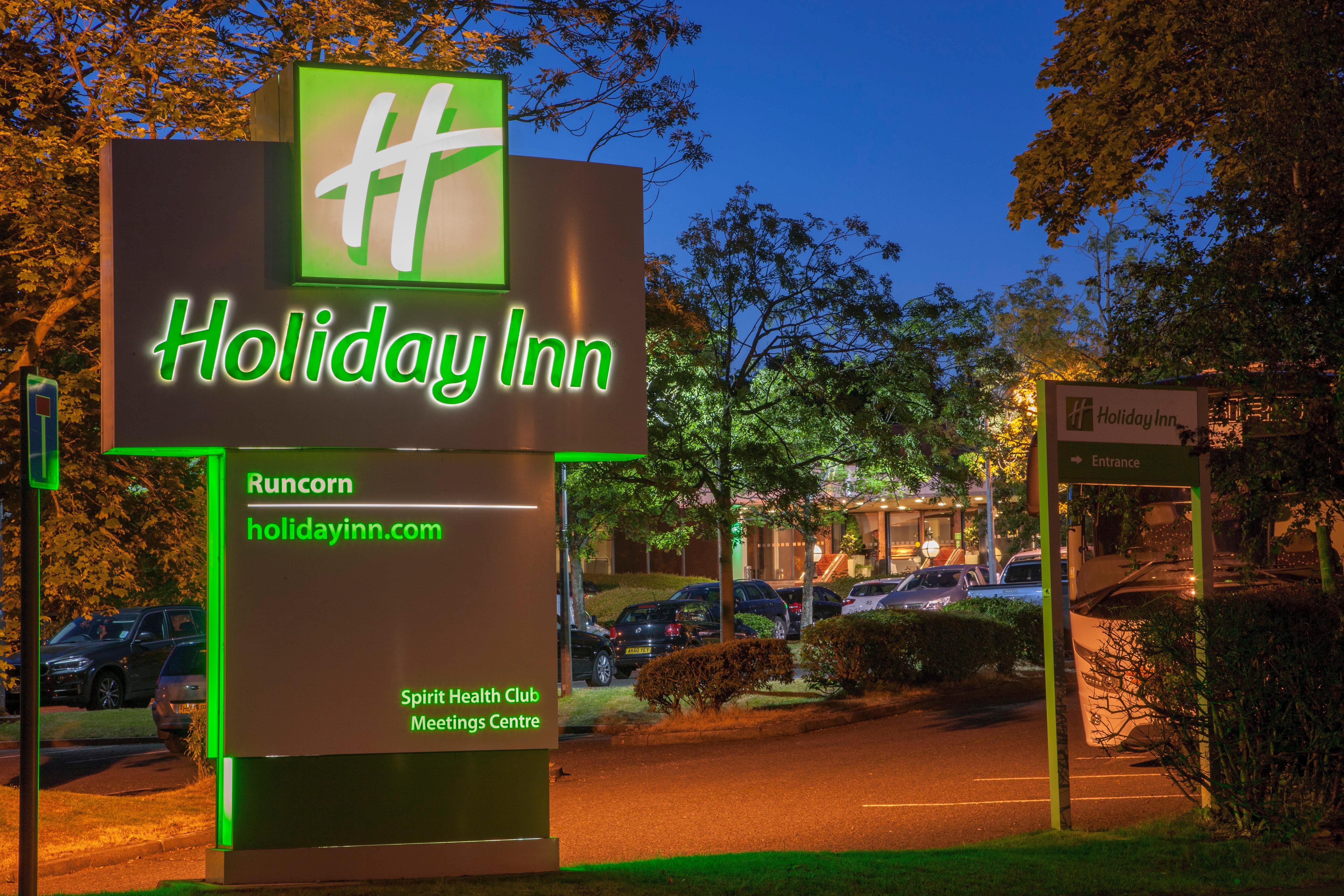 Holiday Inn Runcorn M56 Junction 12 By Ihg Zewnętrze zdjęcie