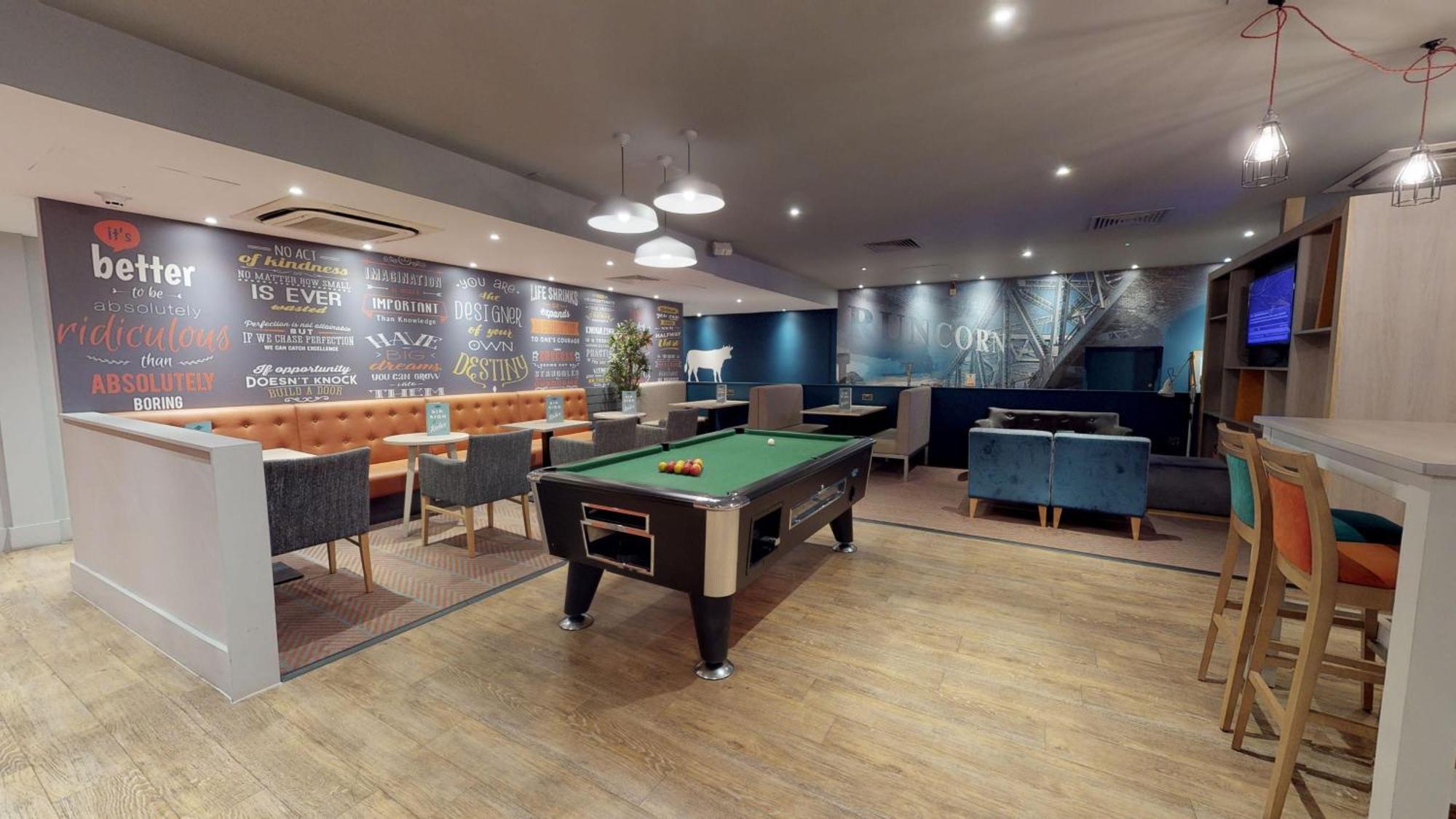 Holiday Inn Runcorn M56 Junction 12 By Ihg Zewnętrze zdjęcie