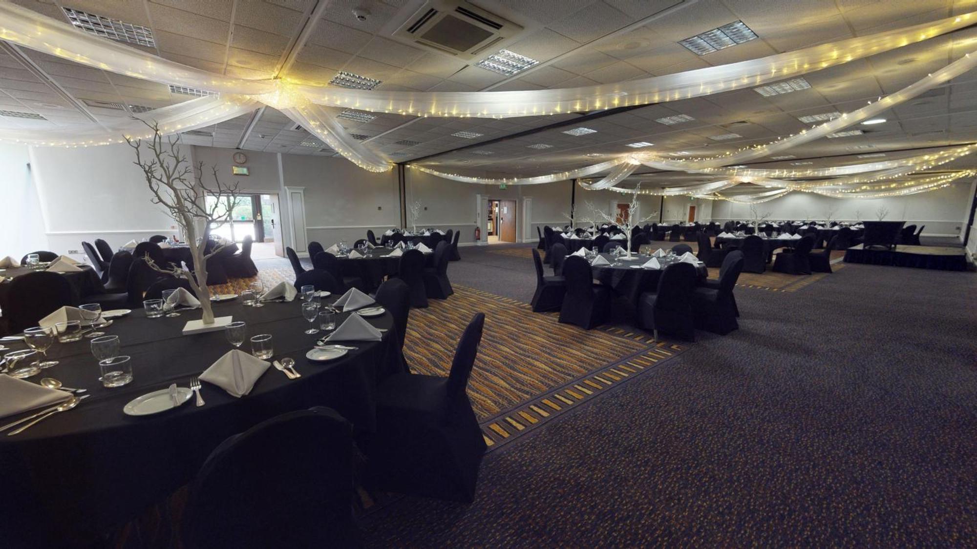 Holiday Inn Runcorn M56 Junction 12 By Ihg Zewnętrze zdjęcie